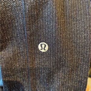 Lululemon full length leggings size 2 textured